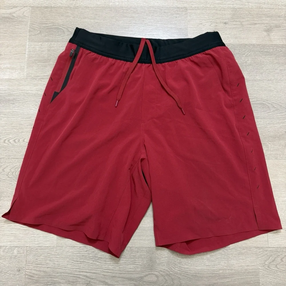 Ten Thousand Interval Shorts Men L Red 9